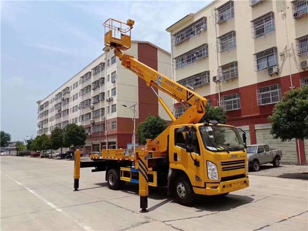 國六22米伸縮臂高空作業(yè)車-程力威牌CLW5086JGKJ6高空作業(yè)車