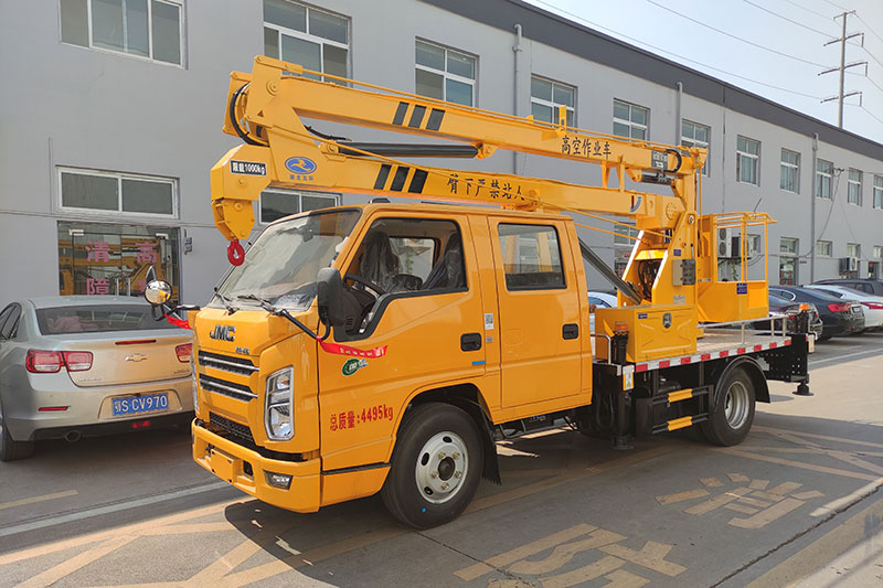 江鈴13米雙排藍牌高空作業(yè)車
