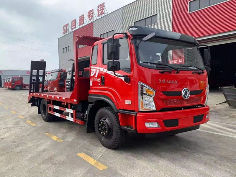 東風(fēng)專(zhuān)底D1國(guó)六平板運(yùn)輸車(chē)