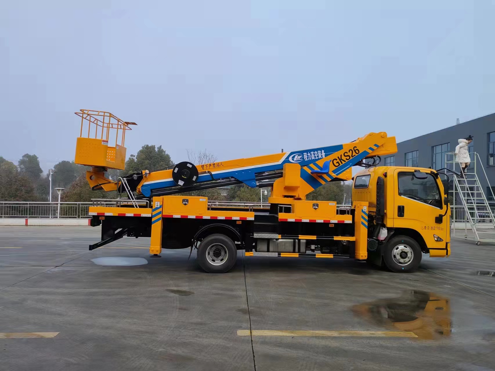 程力黃牌江鈴26米高空作業(yè)車