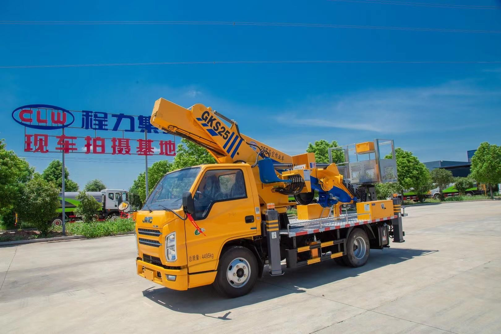 25米藍牌高空作業(yè)車